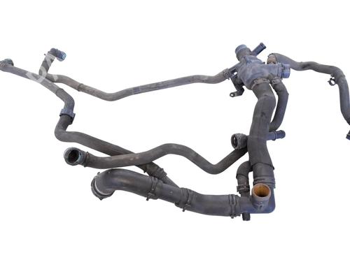 Used Thermostat housing Thermostat housing JAGUAR F-PACE (X761) 3.0 SDV6 AWD (300 hp) 24976497 24976497