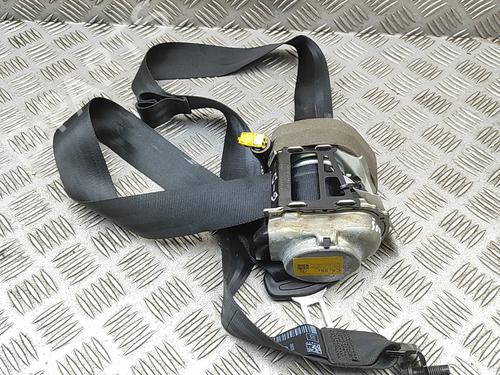 Used Rear right seatbelt Rear right seatbelt PEUGEOT 3008 II SUV (MC_, MR_, MJ_, M4_) Hybrid 180 (M4DGLU) (179 hp) 30178339 30178339