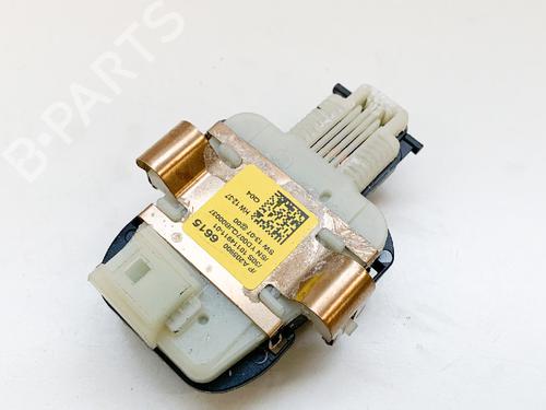 Elektronisk sensor MERCEDES-BENZ C-CLASS (W205) C 300 BlueTEC Hybrid / h (205.012) | BP6764141M84 