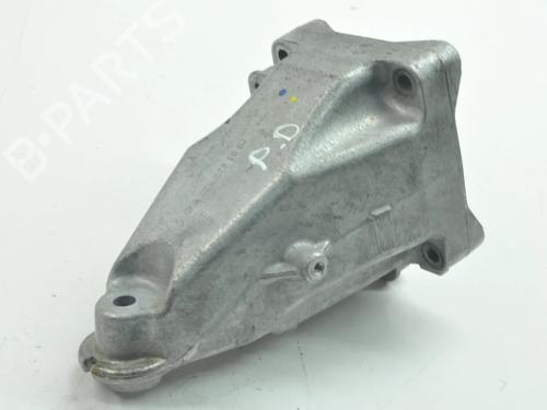 Used Support MERCEDES-BENZ C-CLASS (W205) C 200 (205.042) (184 hp) 30250568