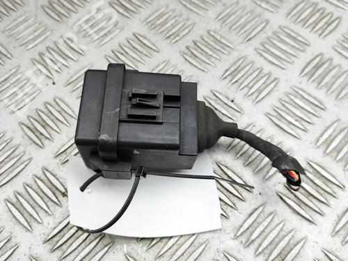 fuse-box-audi-a4-b9-8w2-8wc-2015-32974043 main image