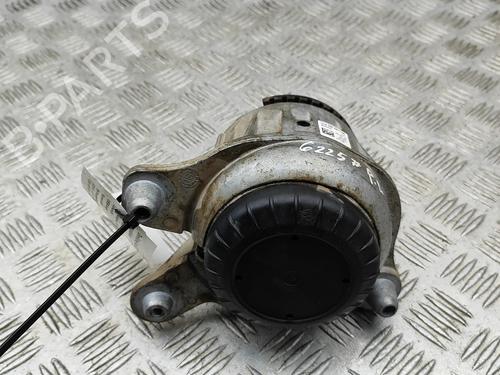 Used Engine mount Engine mount MERCEDES-BENZ C-CLASS Coupe (C205) C 200 EQ Boost (205.377) (184 hp) 34630285 34630285