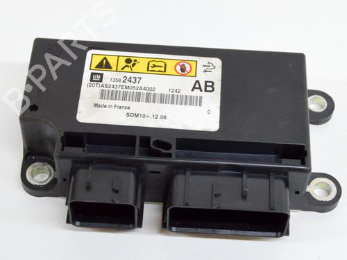 Used ECU airbags OPEL ZAFIRA TOURER C (P12) 2.0 CDTi (75) (130 hp) 10369469