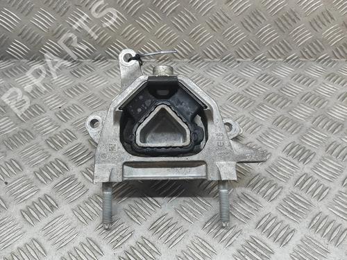 Used Engine mount PEUGEOT 2008 II (UD_, US_, UY_, UJ_, UR_, UC_) e-2008 (UKZKWZ) (156 hp) 27786403