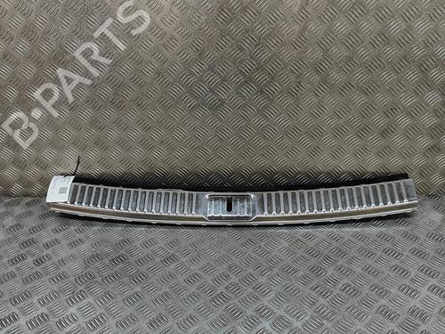 Friso tampa da mala VW TOUAREG (7P5, 7P6) 3.0 V6 TDI (262 hp) 33223658