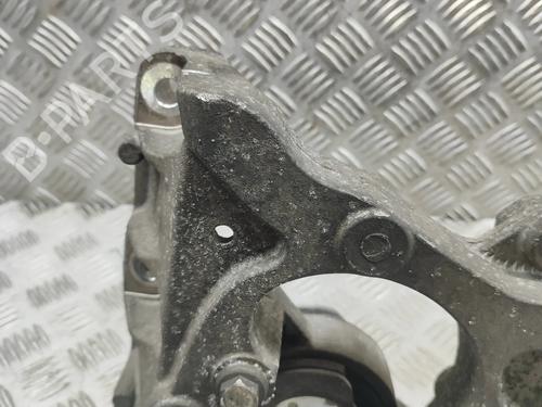 Gearbox mount MASERATI LEVANTE SUV (M161) 3.0 D Q4 | BP26710643M88 - Image 4