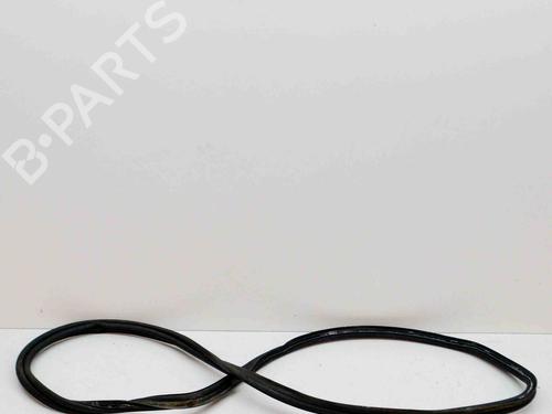 Używane Gumowa uszczelka drzwi MERCEDES-BENZ E-CLASS Coupe (C238) E 220 d (238.314) (194 hp) 14641309