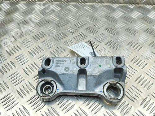 Used Engine mount Engine mount 28687989 28687989