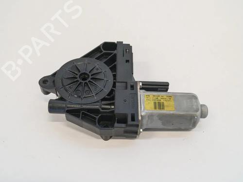 Used Left front window motor Left front window motor VOLVO V60 I (155) D3 / D4 (163 hp) 6741626 6741626
