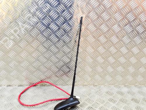 Used Antenna/Base Antenna/Base TOYOTA YARIS (_P13_) 1.5 Hybrid (NHP130_) (101 hp) 8840664 8840664