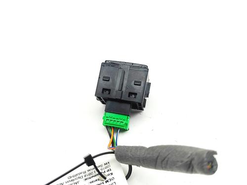 Switch JAGUAR XE (X760) 2.0 D | BP38421817I30 - Image 3