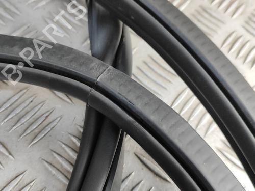 Rubber door seal VW POLO VI (AW1, BZ1, AE1) 2.0 GTI | BP28566358C142 