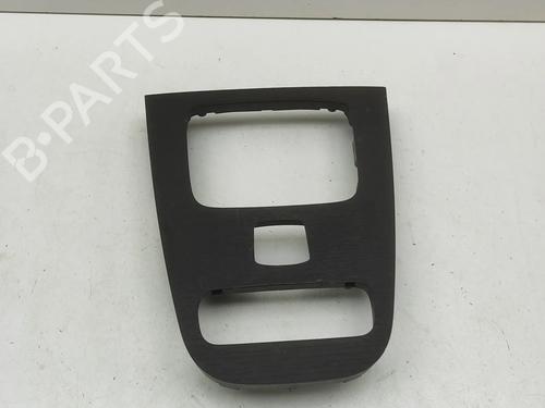 Console centrale Console centrale MERCEDES-BENZ GLE (V167) GLE 400 d 4-matic (167.123) (330 hp) 33937990 33937990