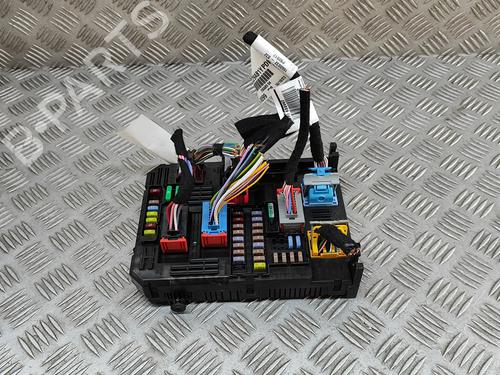 Used Fuse box PEUGEOT 5008 II (MC_, MJ_, MR_, M4_) 1.5 BlueHDi 130 (MCYHZJ, MCYHZR, MCYHZX) (131 hp) 28676444