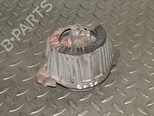 Used Engine mount Engine mount MERCEDES-BENZ C-CLASS (W204) C 220 CDI (204.002) (170 hp) 33348518 33348518