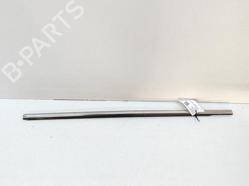 Dørliste Dørliste CITROËN C5 AIRCROSS (A_) 1.5 BlueHDi 130 (ACYHZJ, ACYHZR) (131 hp) 28552398 28552398