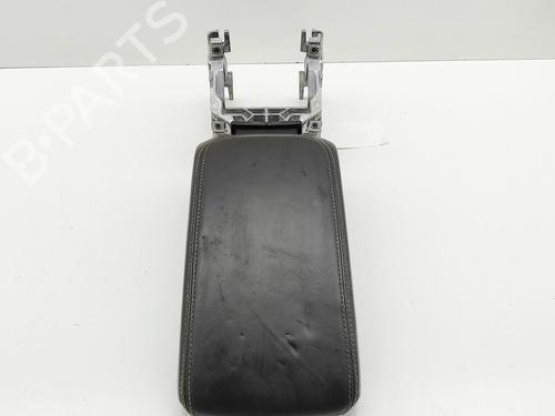 Used Armrest / Center console AUDI A3 Limousine (8VS, 8VM) S3 quattro (310 hp) 30301616