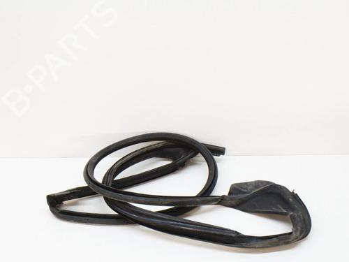 rubber-door-seal-tesla-model-s-5yjs-2012-33342076 main image