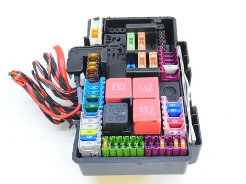 Used Fuse box Fuse box MERCEDES-BENZ C-CLASS T-Model (S205) C 250 BlueTEC / d (205.208) (204 hp) 30209856 30209856