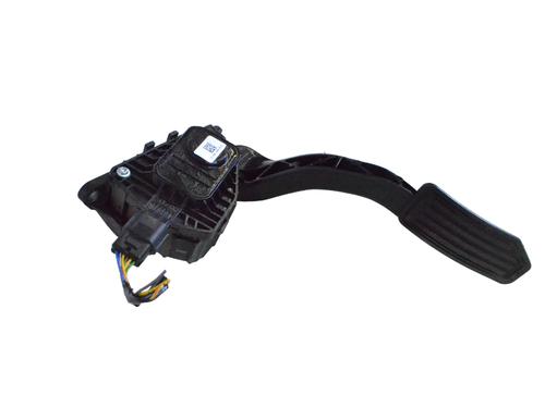 pedal-ford-mondeo-v-hatchback-ce-2014-33358175 main image