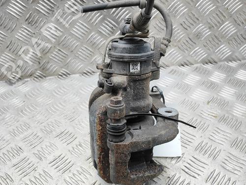 Left rear brake caliper BMW 5 Touring (G31) 530 d xDrive | BP37269174M107 - Image 8
