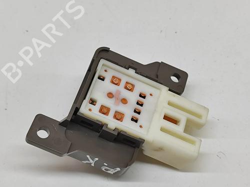 Switch LEXUS IS II (_E2_) 250 (GSE20) | BP24582022I30