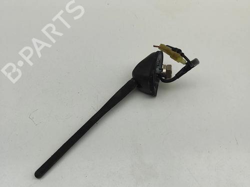 Antenne/Halterung für ISUZU D-MAX I (TFR, TFS) 3.0 DiTD 4x4 (TFS85_) (163 hp) 29227393