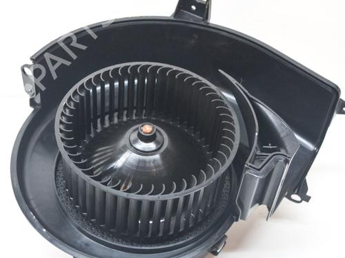 Used Heater blower motor VOLVO XC60 II (246) D4 AWD (190 hp) 8840363