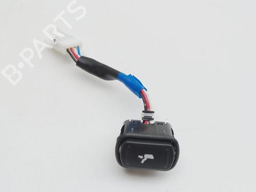 Kombi Kontakt / Stilkkontakt Kombi Kontakt / Stilkkontakt 39172437 39172437
