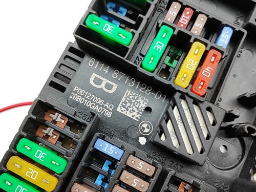 Fuse box BMW 5 Touring (G31) 530 d xDrive | BP37269222E1 - Image 5