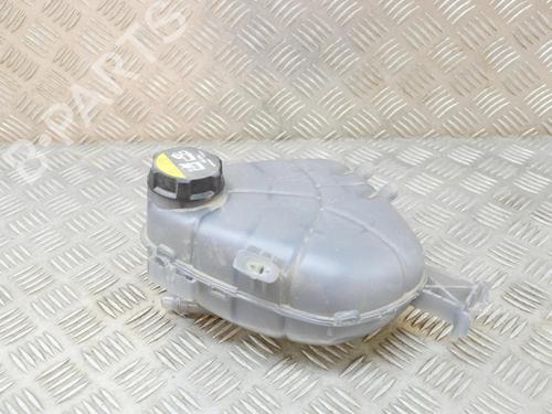 expansion-tank-volvo-xc40-536-2017-27758097 main image