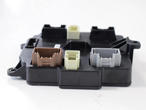 Electronic module TESLA MODEL X (5YJX) 90D AWD | BP33396309M83 - Image 4