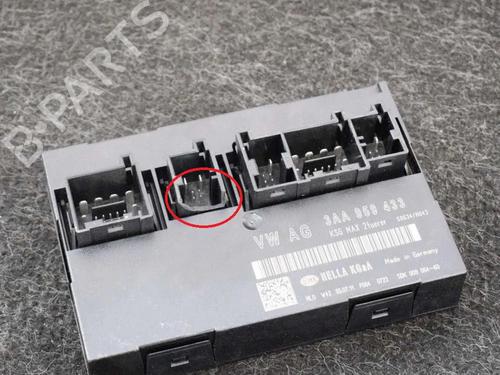 Electronic module VW PASSAT B7 Variant (365) 1.6 TDI | BP6738844M83 