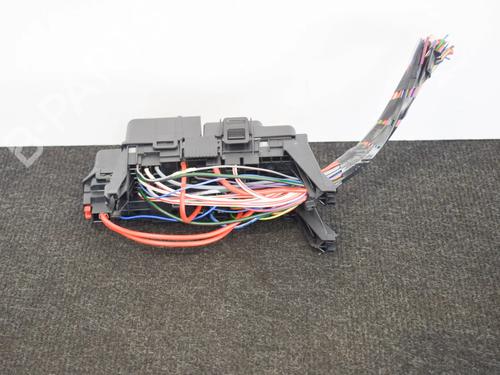 Fuse box VOLVO V60 I (155) D4 | BP6750763E1 - Image 3