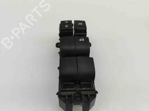 Used Right front window switch TOYOTA HILUX VIII Pickup (_N1_) 2.4 D 4WD (GUN125_, GUN125R) (150 hp) 29459458