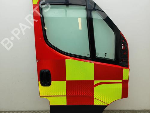 Used Right front door Right front door IVECO DAILY VI Platform/Chassis 33S16, 35S16, 35C16, 40C16, 42S16, 50C16 (156 hp) 36044802 36044802