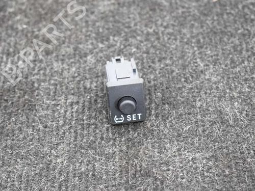 Used Switch Switch TOYOTA RAV 4 IV (_A4_) 2.5 Hybrid (AVA42_) (155 hp) 9511660 9511660