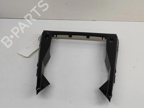 Midtkonsoll Midtkonsoll PEUGEOT 2008 II (UD_, US_, UY_, UJ_, UR_, UC_) e-2008 (UKZKWZ) (156 hp) 27788441 27788441