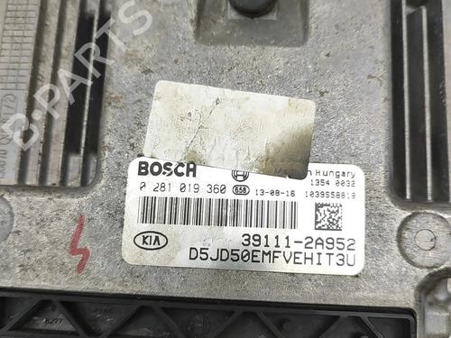 Engine control unit (ECU) KIA CEE'D (JD) 1.6 CRDi 110 | BP33376501M57 - Image 6