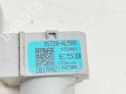 Electronic module KIA CEE'D (JD) 1.6 CRDi 136 | BP31047496M83 - Image 6