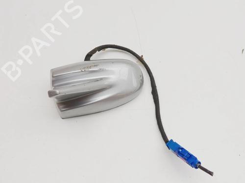 Used Antenna/Base Antenna/Base MASERATI GHIBLI III (M157) 3.0 D (275 hp) 39884437 39884437