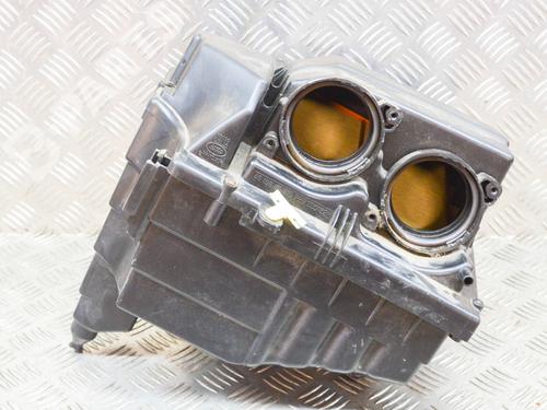 Used Air filter box LAND ROVER DISCOVERY IV (L319) 3.0 4x4 (340 hp) 8895323