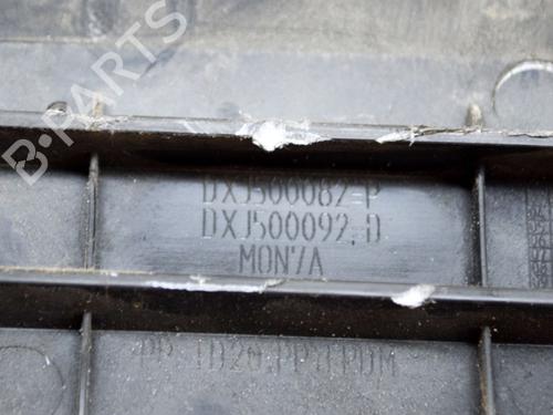 Grille LAND ROVER DISCOVERY III (L319) 2.7 TD 4x4 | BP14630800C40 