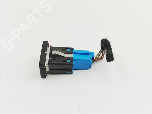 Warning switch VW CADDY IV Box Body/MPV (SAA, SAH) 2.0 TDI | BP38783097I22 - Image 2