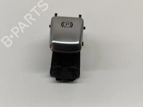 switch-mercedes-benz-e-class-w213-2016-27766140 main image
