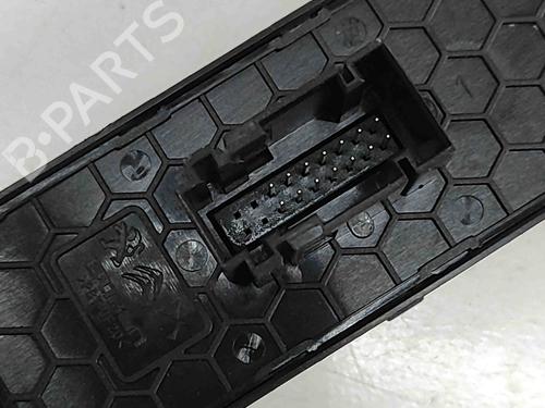 Right front window switch CITROËN C3 III (SX) 1.2 THP 110 (SXHNPS, SXHNZT, SXHNZ6) | BP29459164I26 