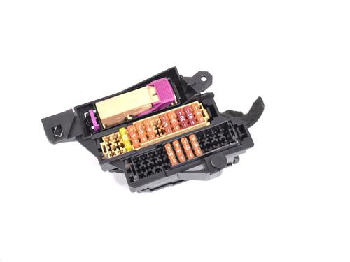 fuse-box-audi-a4-b8-8k2-2007-2008-2009-2010-2011-2012-2013-2014-2015-2016-2017-33345862 main image