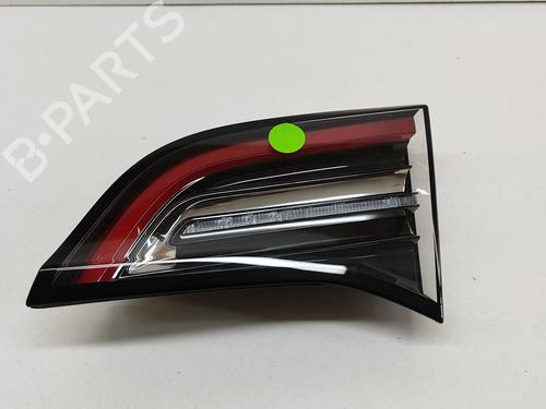 Used Right tailgate light Right tailgate light TESLA MODEL 3 (5YJ3) EV (283 hp) 27776213 27776213