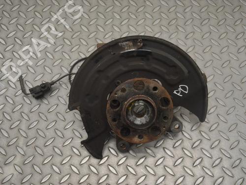 Used Right front steering knuckle SSANGYONG TIVOLI 1.6 (128 hp) 30243602