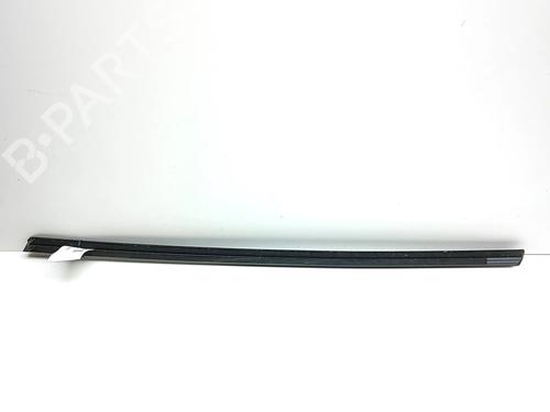 Dørliste TESLA MODEL Y (5YJY) Long Range All-wheel Drive | BP36232016C150 - Image 2